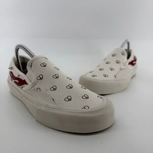 Straye Ventura Boo Johnson Mens 7.5 Cream Peace Love Flame Slip On Sneakers